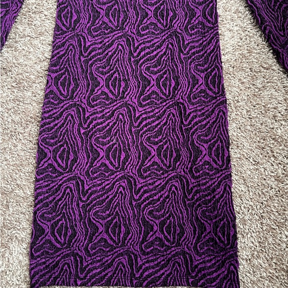 Zara Fitted Dress - Picture 3 of 5